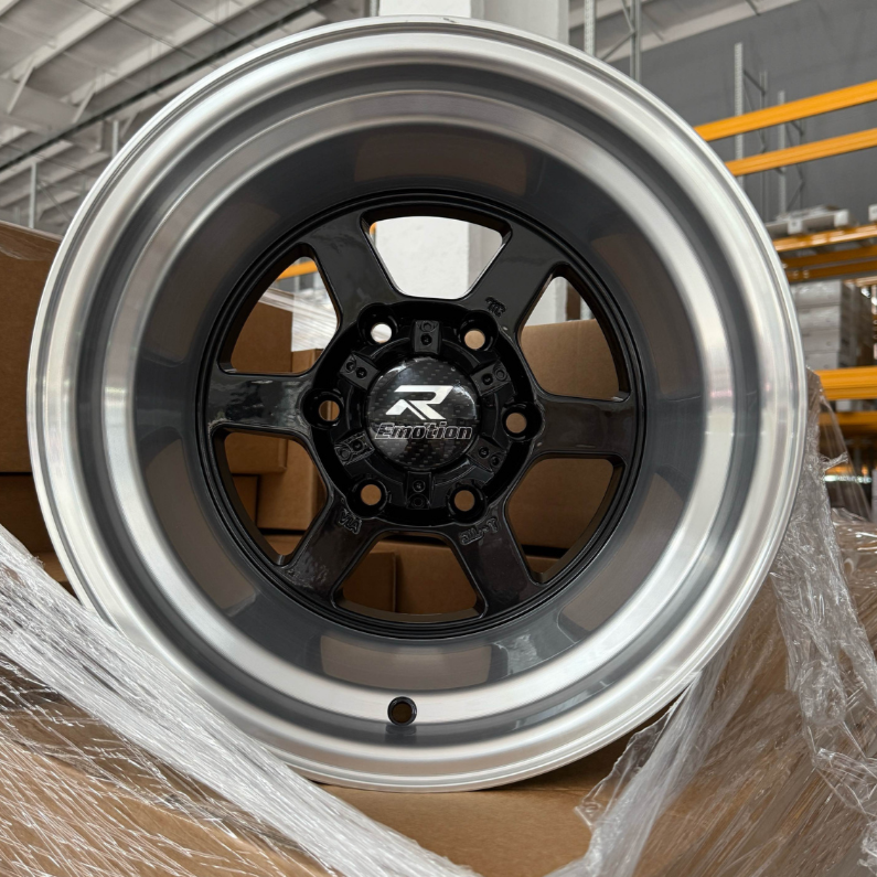 PW-AW23 - SILVER POLISHED LIP